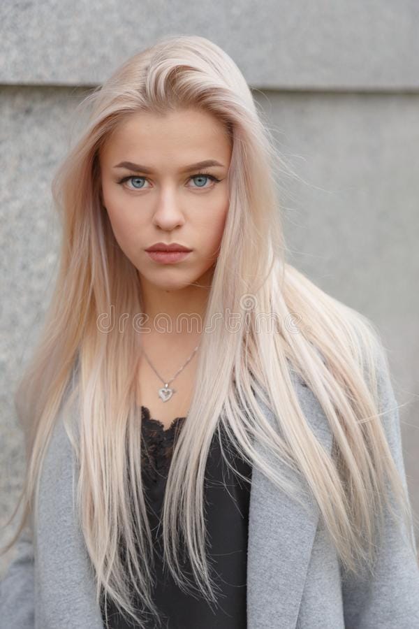 Stunning blue eyed blond woman portrait 109092130