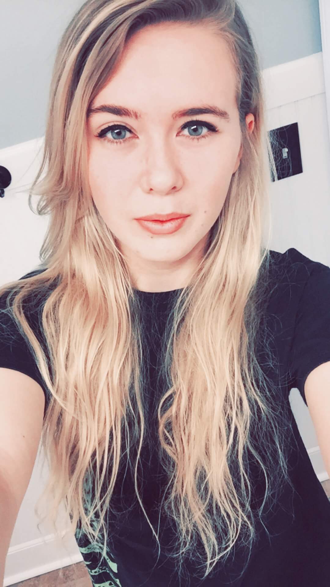 HqMzg1M 1