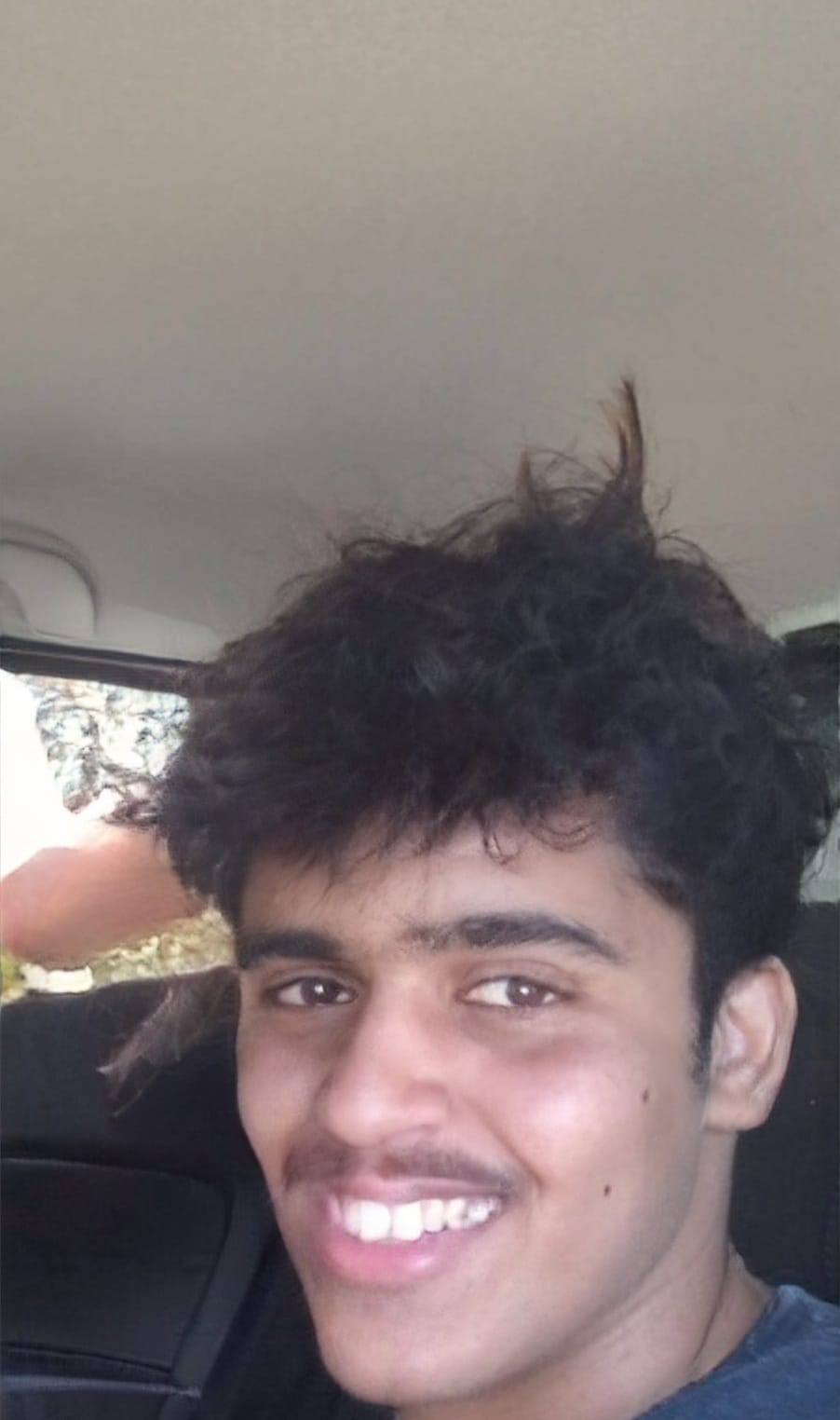 FaceApp 1629818324794