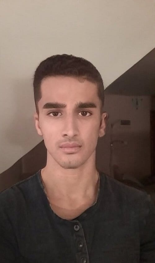 FaceApp 1629825434062