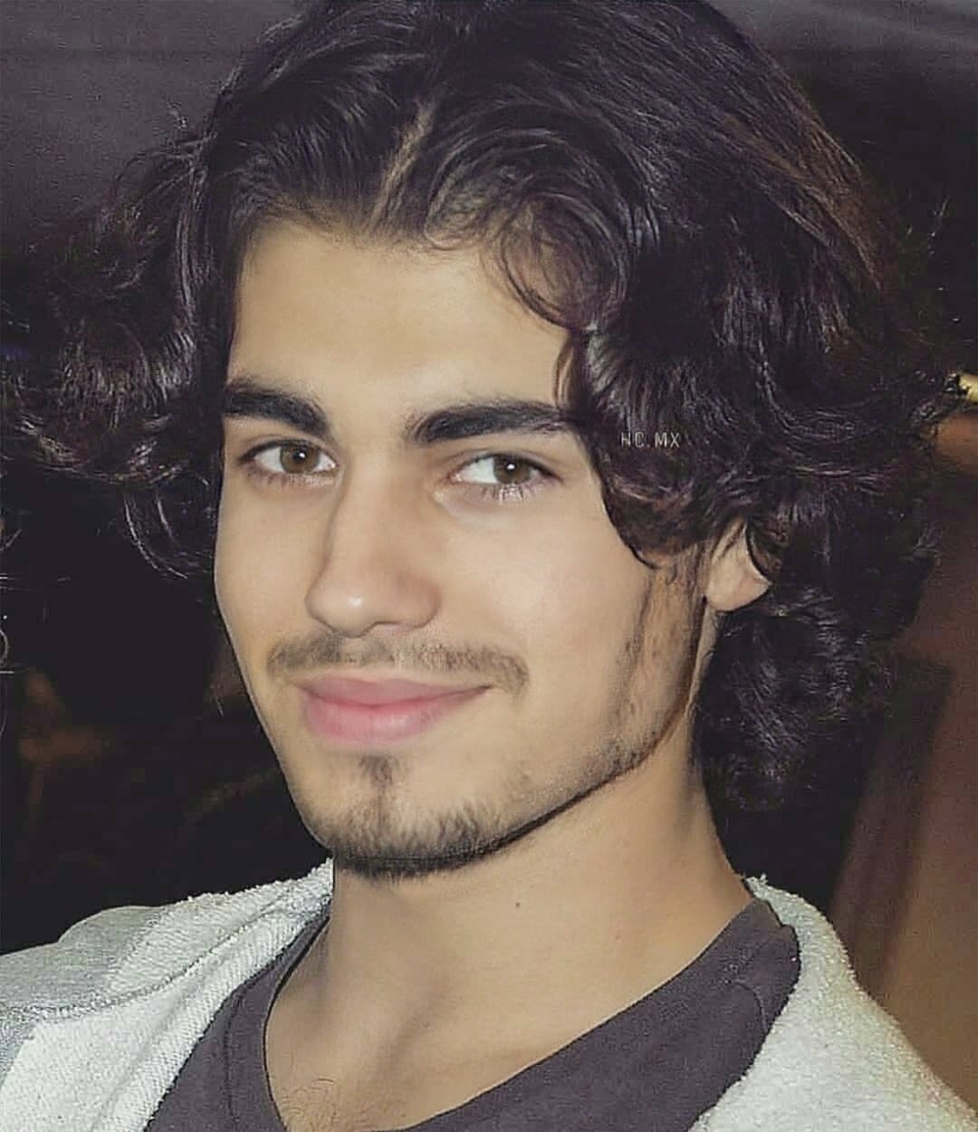 FaceApp 1629878773689