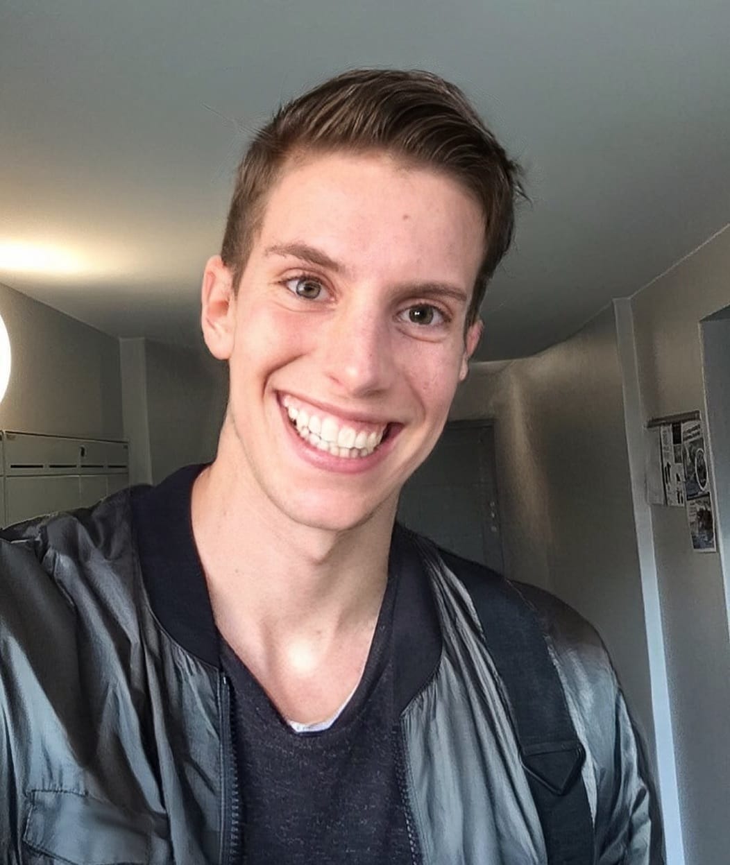 FaceApp 1629921510790