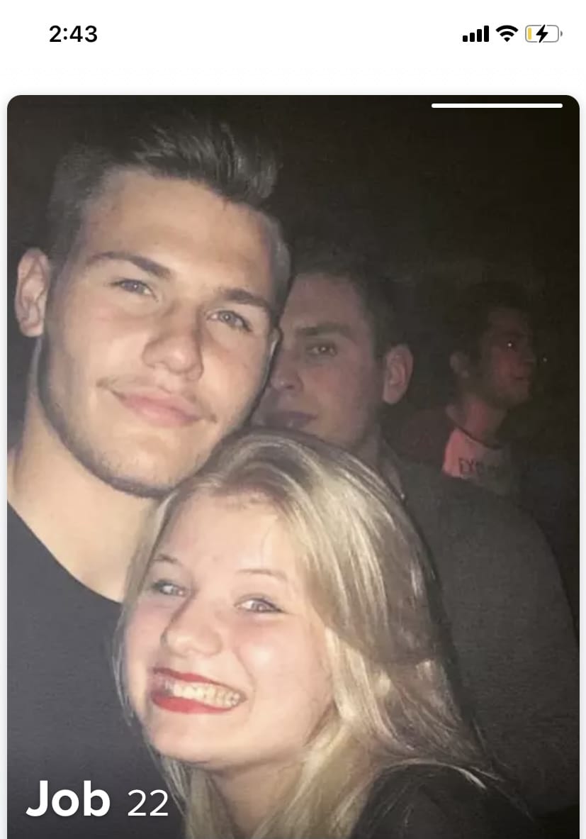 37D5F040 0B3F 42C0 8C37 16562643113A