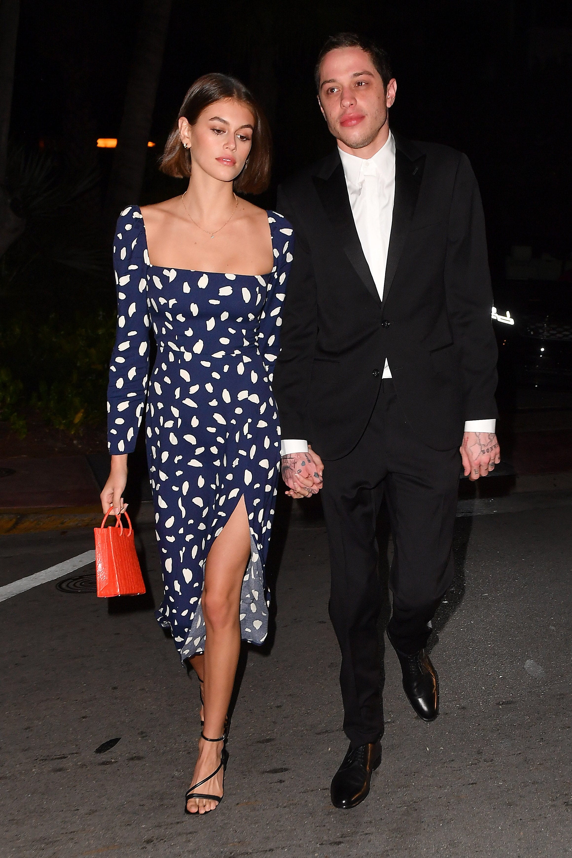 Kaia Gerber Pete Davidson POTD Vogueint Nov25 Splash News