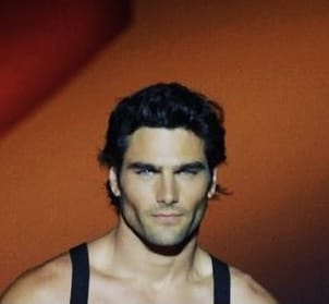 8D86E326 43FC 4BDC 9D1A 0F70061CF74E