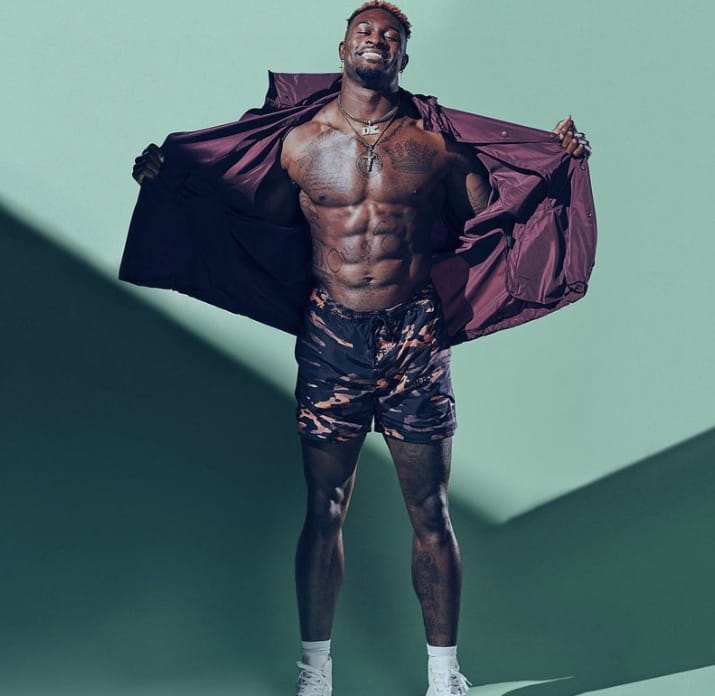 C1A3DAC3 9835 4519 BDAC C84E4CA88315
