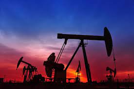 Oil Price Fundamental Daily Forecast – Stronger Dollar, Supply Risk Likely  to Fuel Short-Term Correction