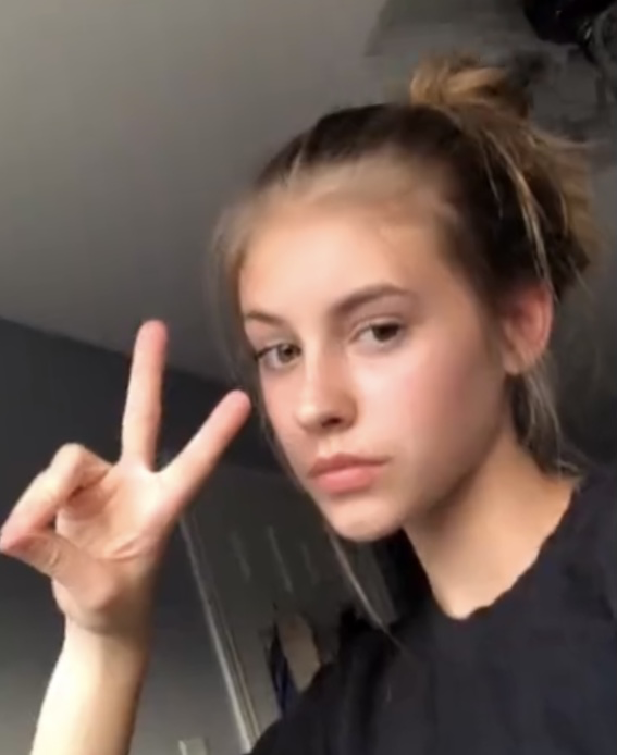 1631795416640