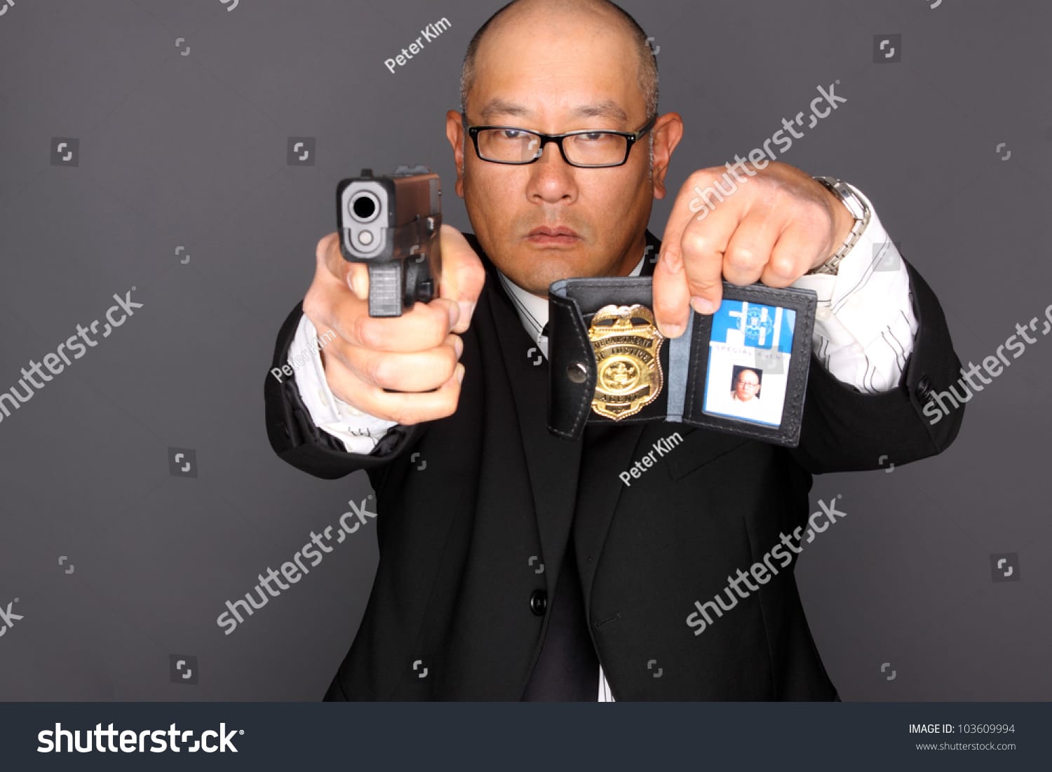 1632176921625