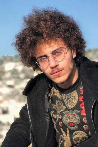 Jewfro hairstyles medium messy 334x500