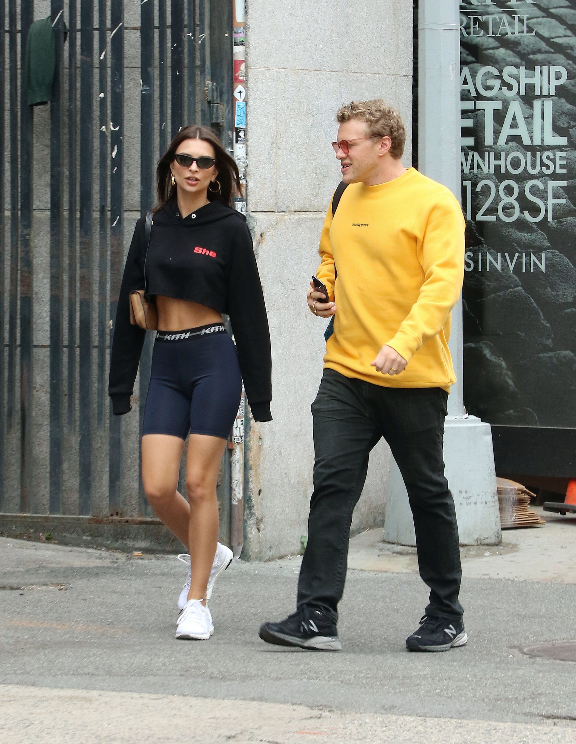 Holding emily ratajkowski celebrity style