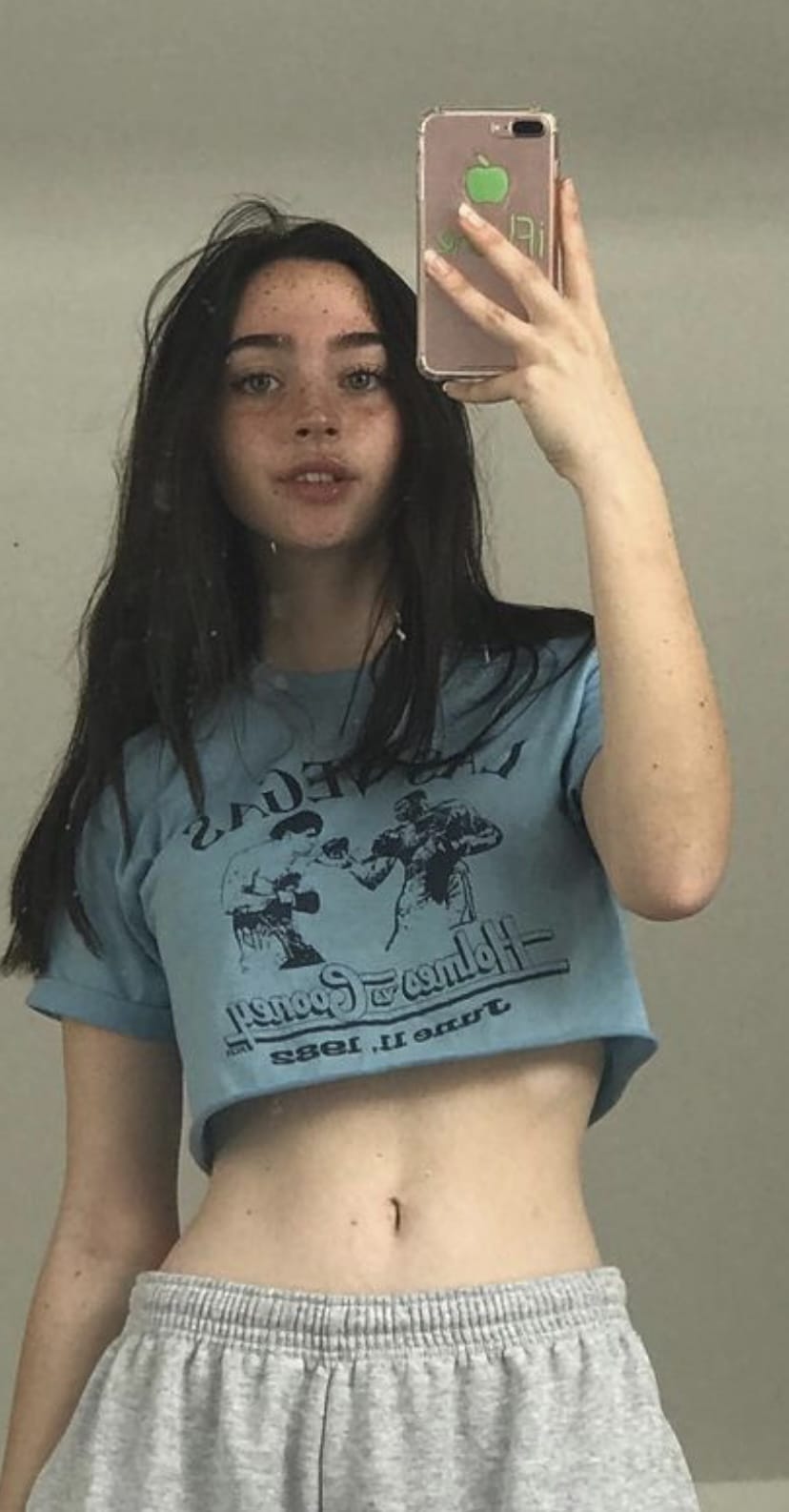 126F7394 0BE6 46E7 8043 62636F0B7F22