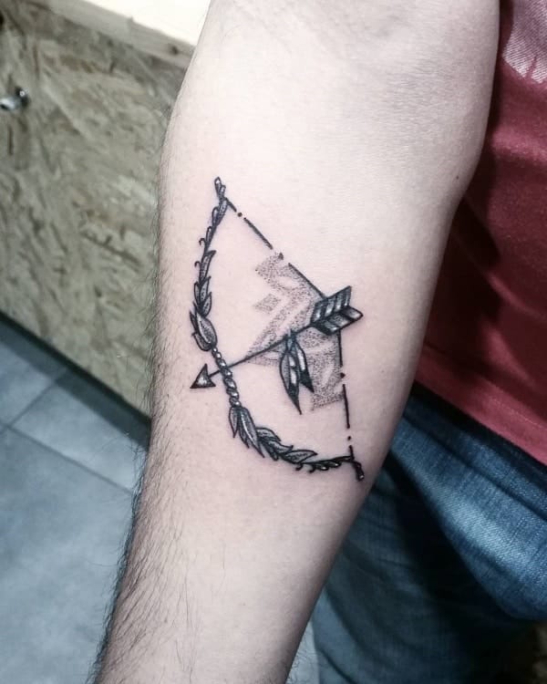 Cool Arrow Tattoos For Men With Meaning 8