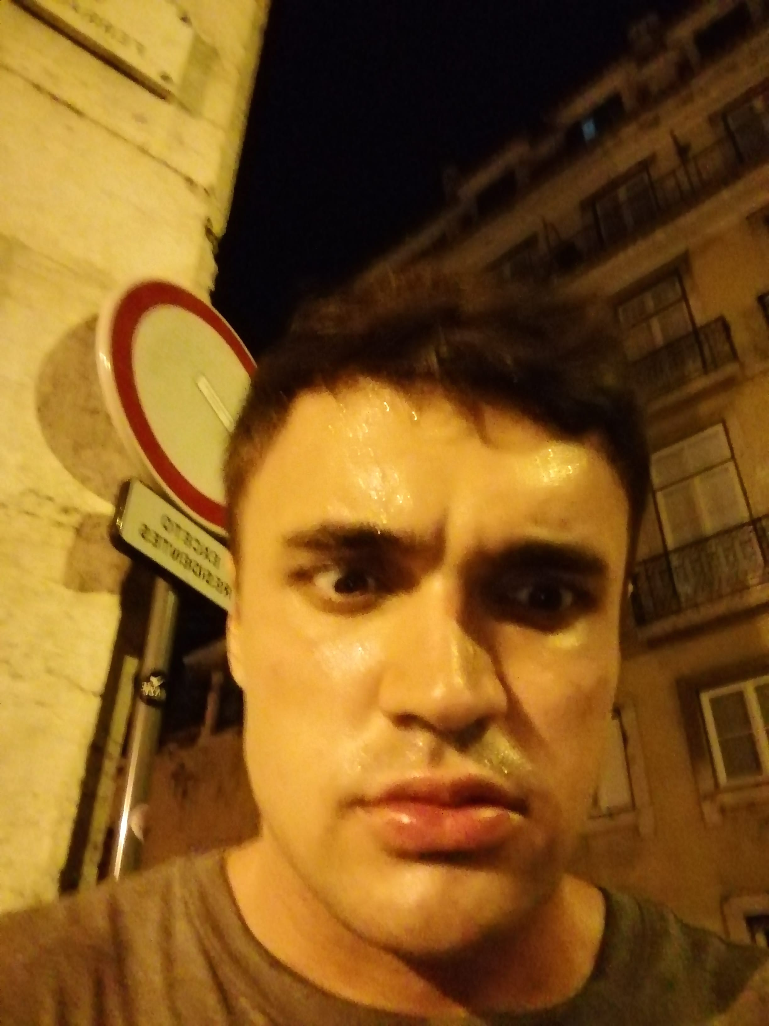 1633559743614