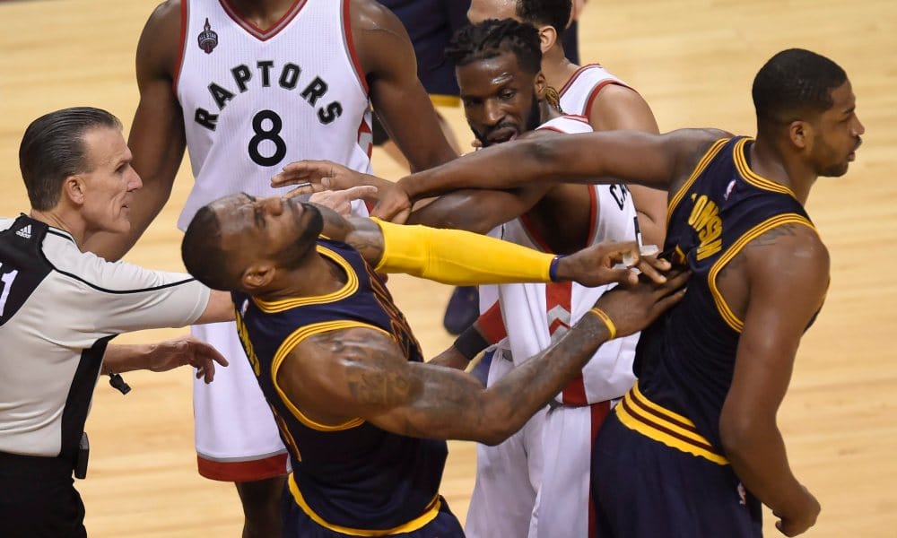 Ap cavaliers raptors basketball 82062699