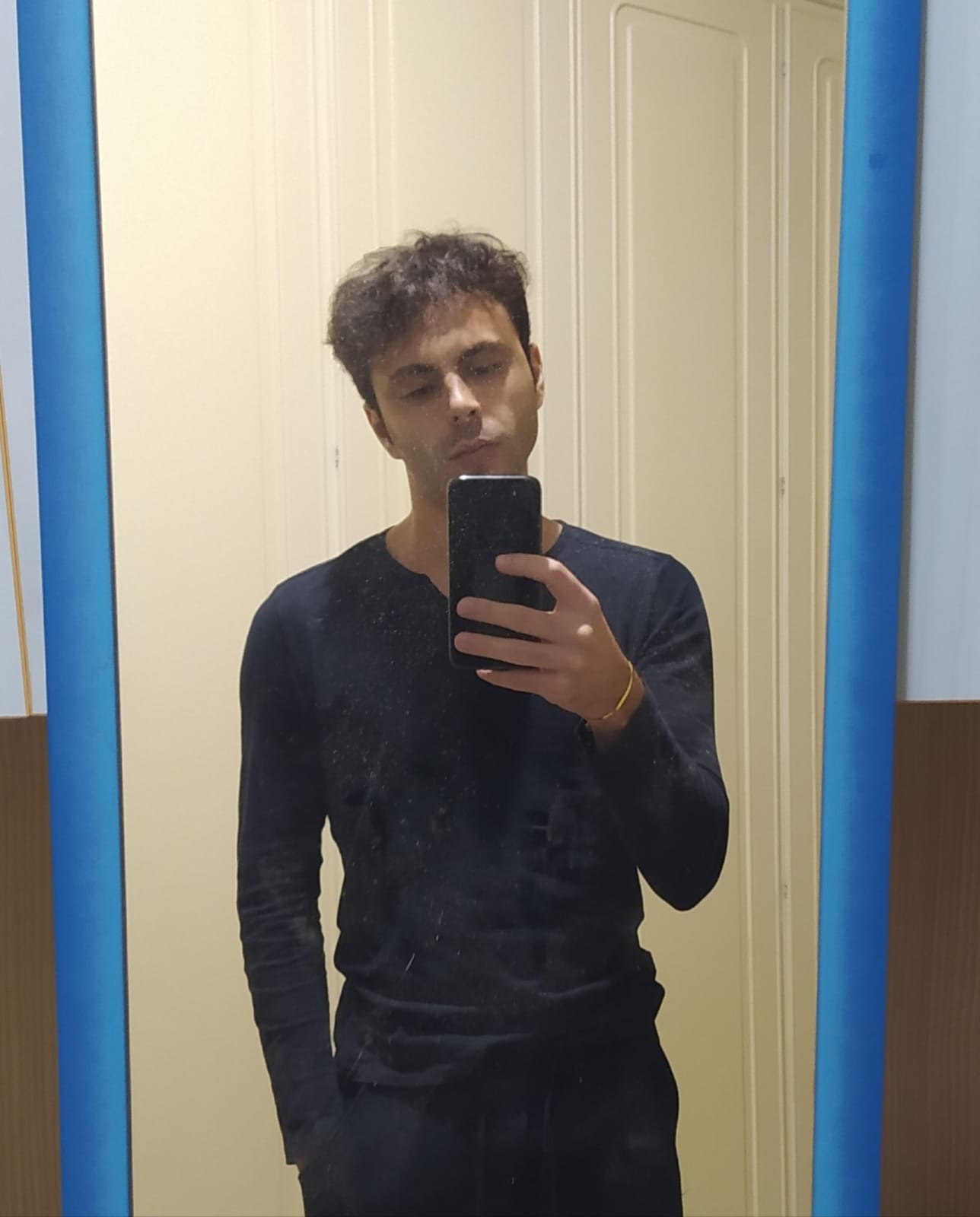 2021 10 10 19 39 43 555