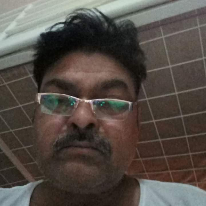 1633928433933