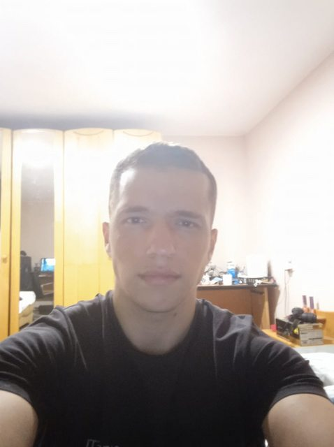 1634062357448