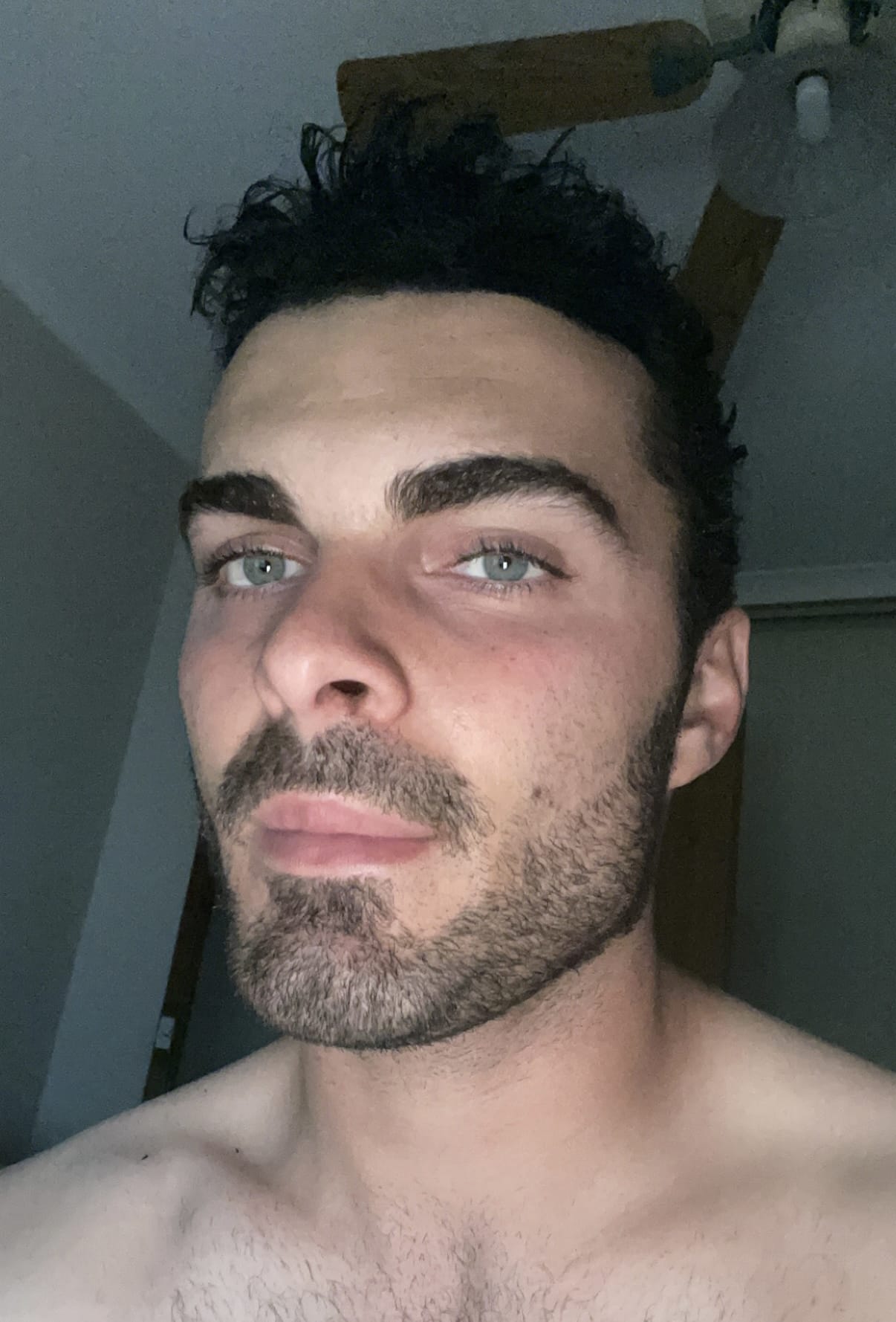 E632DAFD 00EE 4C89 88FE 0FCC8AA9C5C5