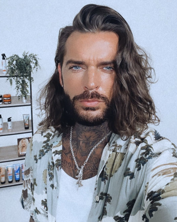 1 Pete Wicks