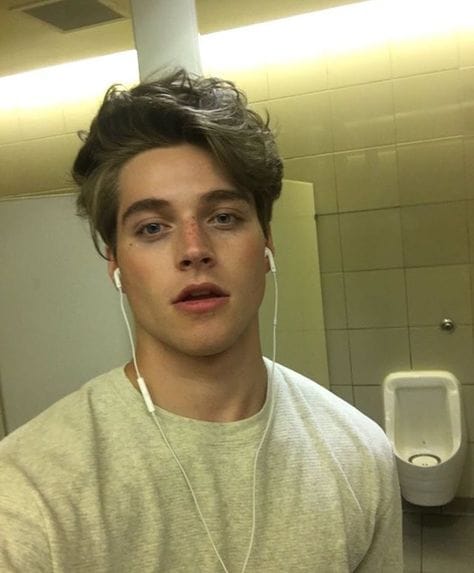 100B7FD6 ABD4 4599 9E4E F88BF87039BA