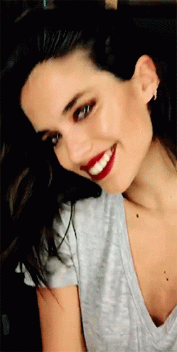 Sara sampaio kiss 1