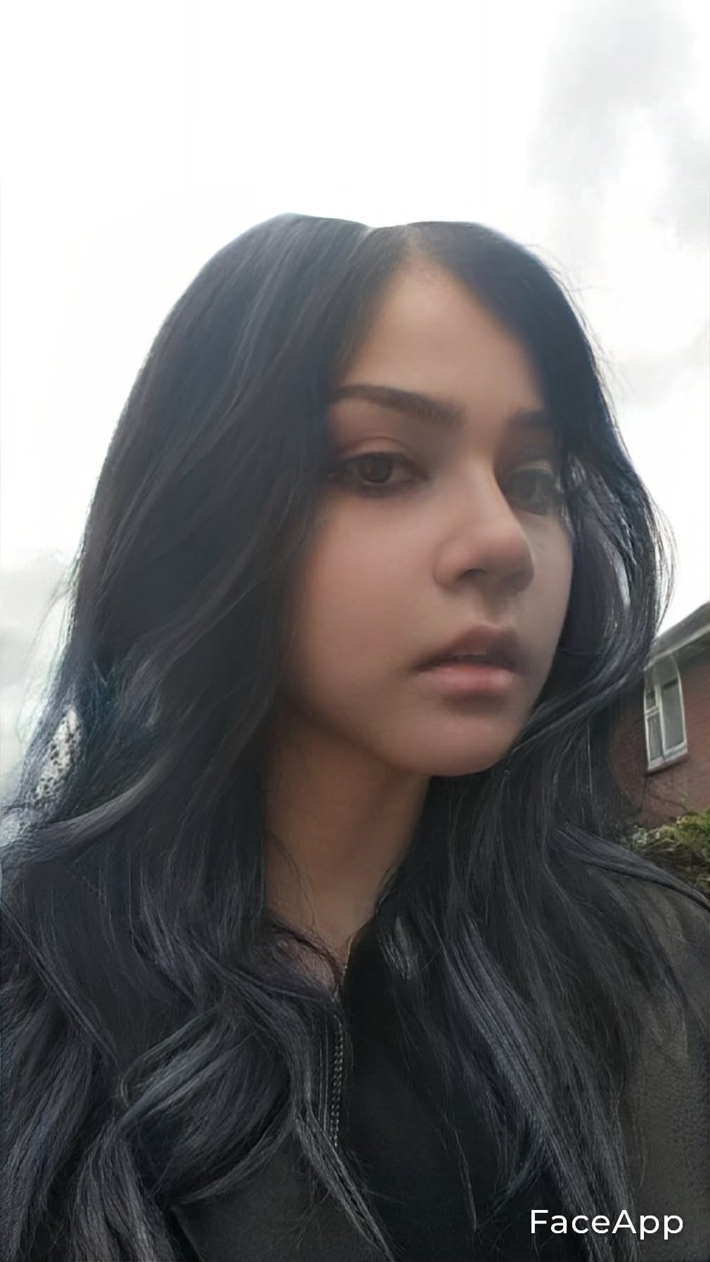 FaceApp 1635107255314