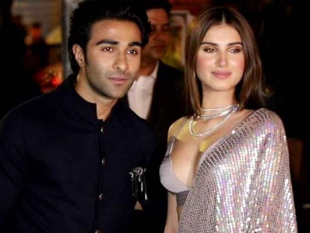8623 lovebirds tara sutariaaadar jain to spend a romantic new years eve in london