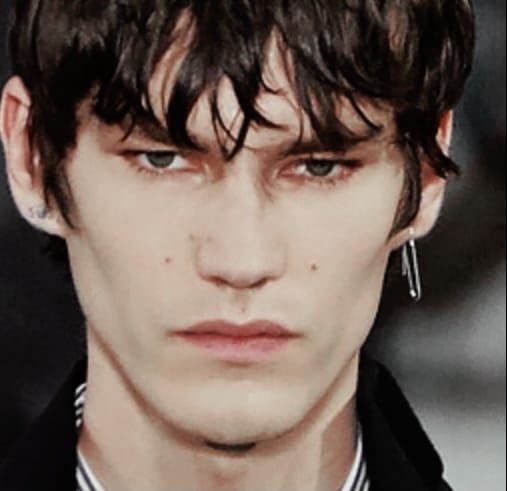 0C491946 0810 4D1A 93A5 9B3F01042582