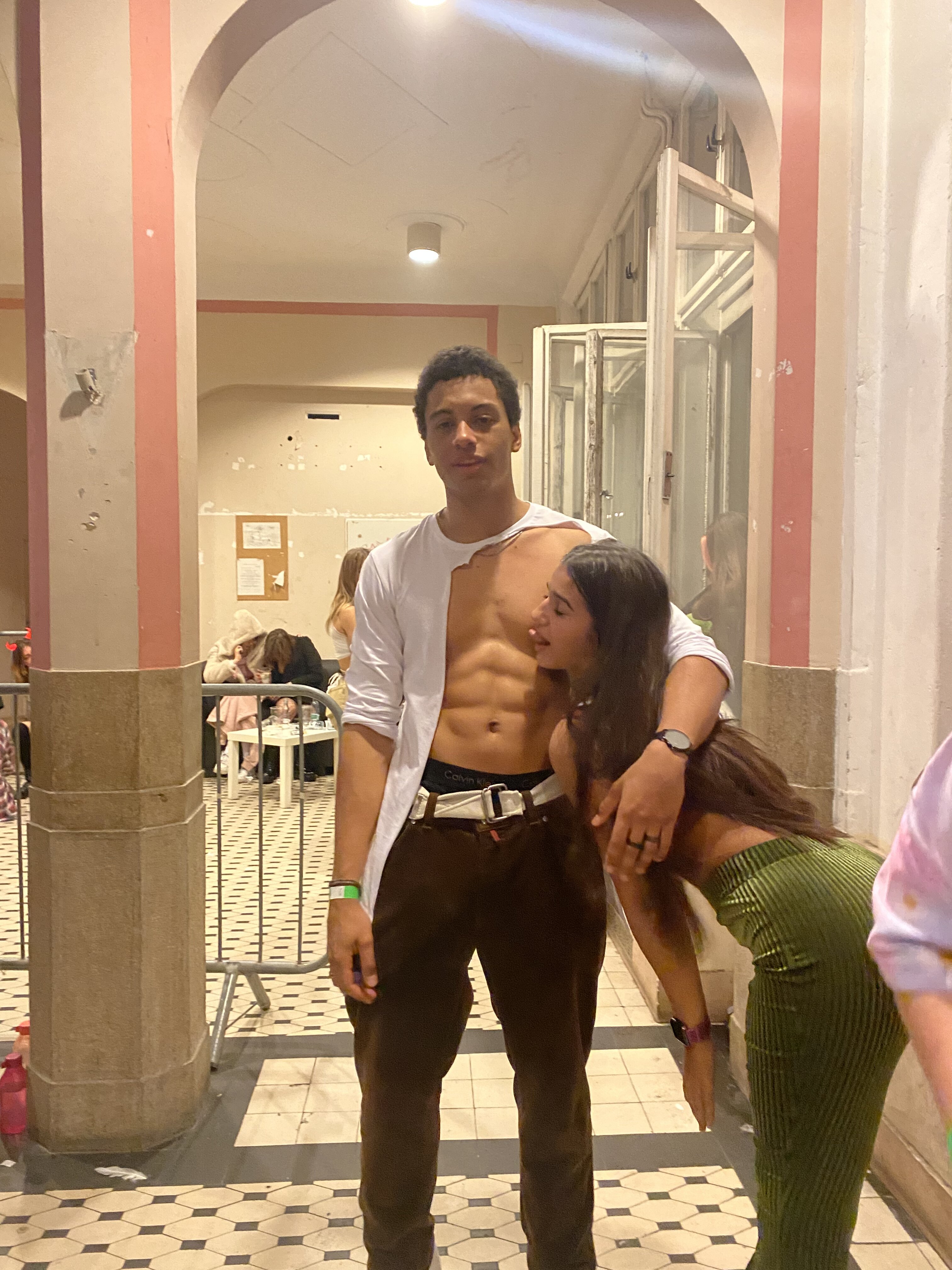 B0C8343D C583 4635 AEF8 A87629BC22FD