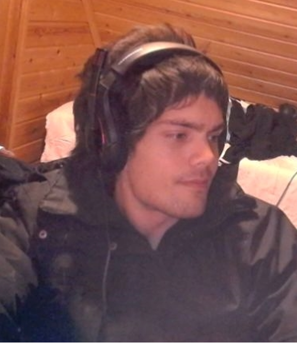1637528415402