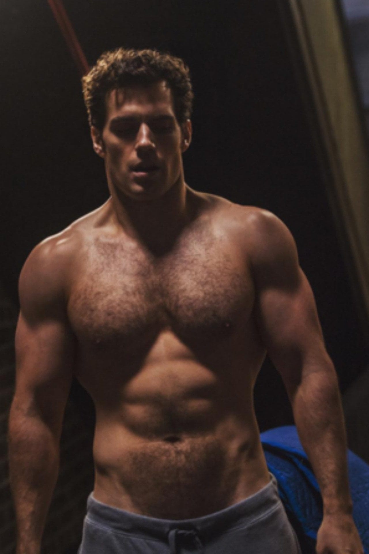 Henry cavill shirtless