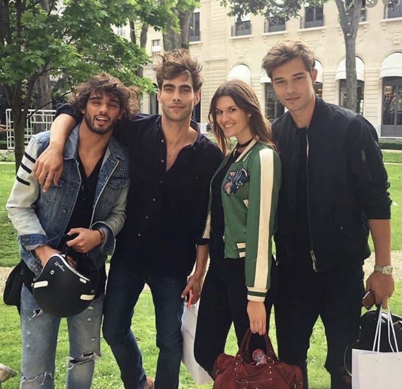 32DF0BB9 4647 4BF6 81D9 3DF86849F70A