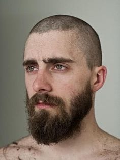B02d1cb3fa9c0af01e1a68f7a26c26c0  bald men with beards long beards
