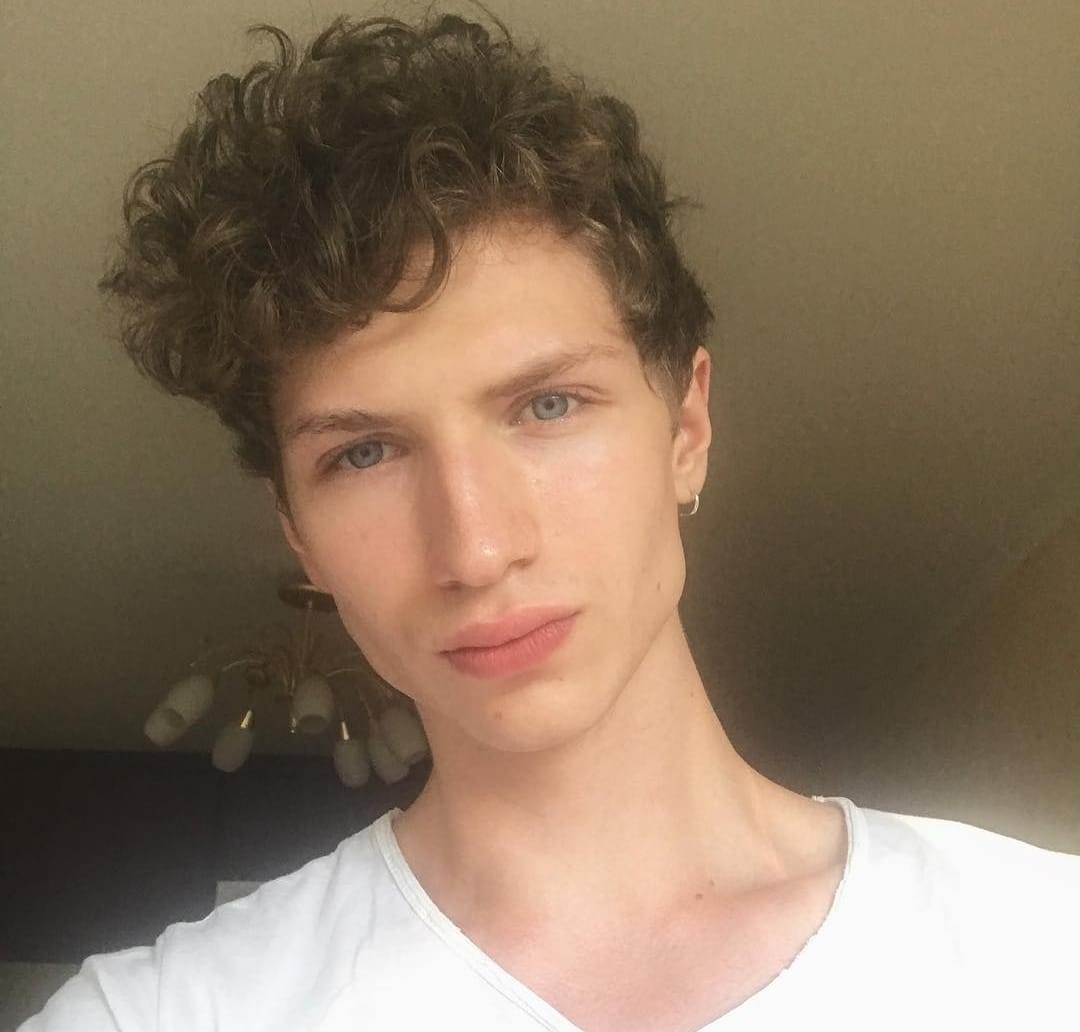 Screenshot 20211108 211700  01