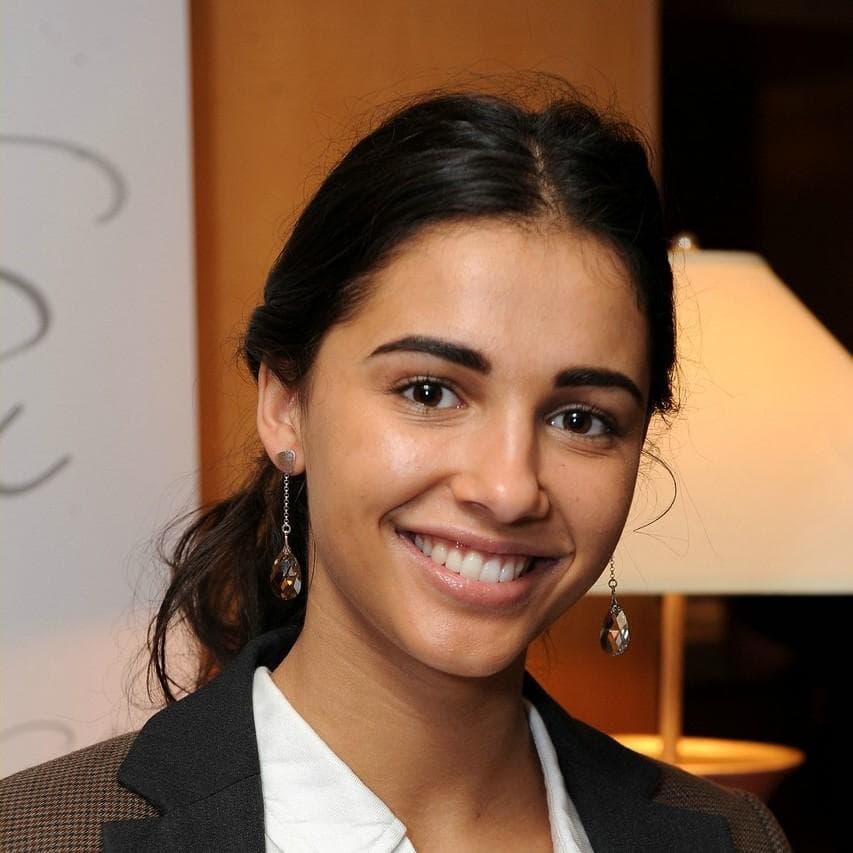 Naomi scott recording artists and groups photo u1