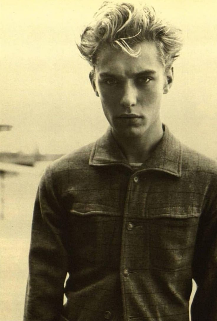 0d2567c5d362a5547c6dea9aee5ab908