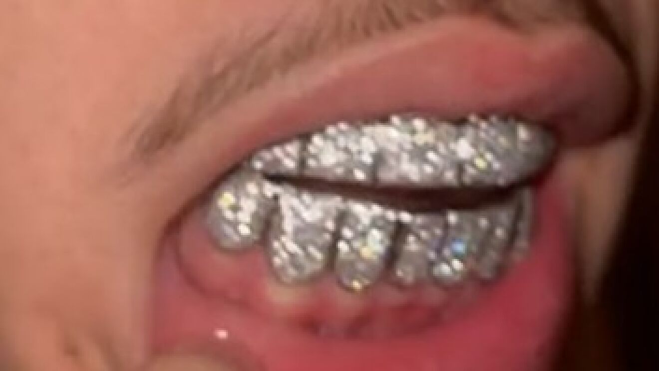 16076453980296
