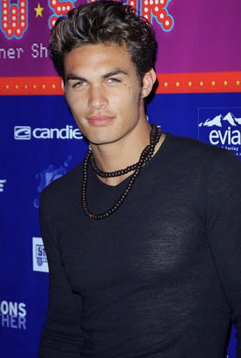 8A2D0D5E 327E 4D39 965E 89E417ADB45A