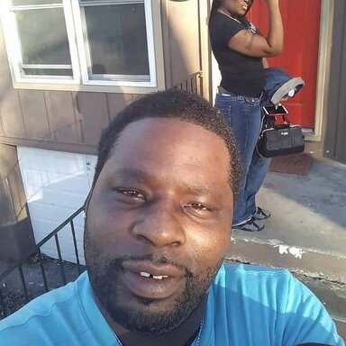 23F87F52 B303 4151 B6C4 B506118AFBA9