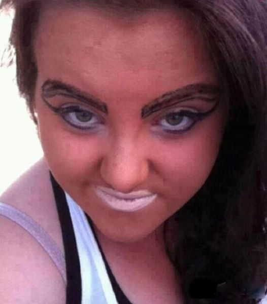 1 Magic Marker Brows