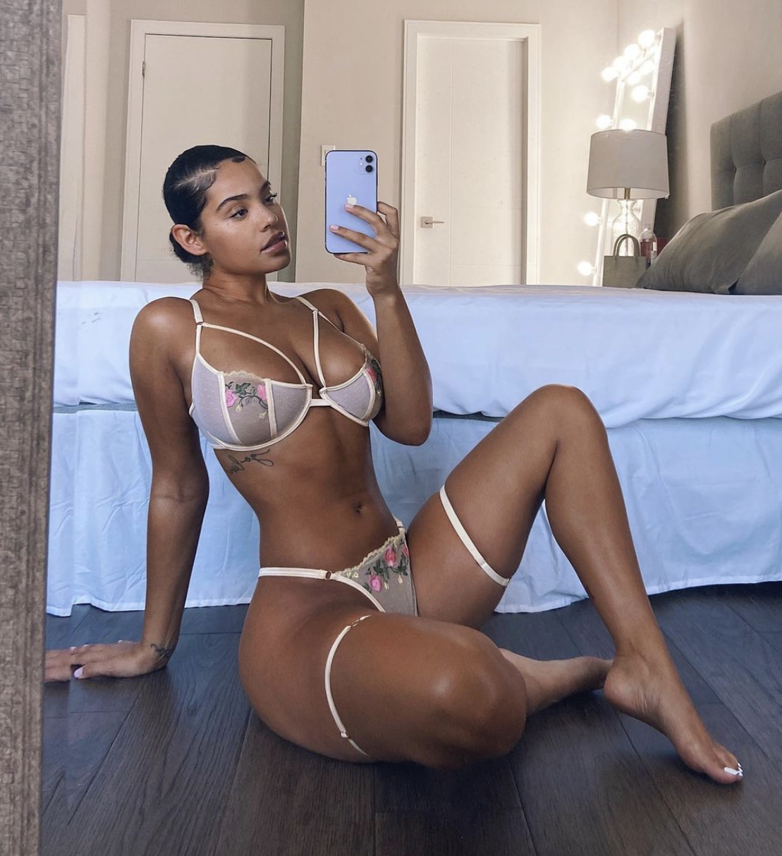 1F4811A2 2452 4428 AD79 1BA6B48F3E80