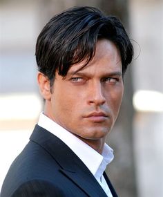 Ef8d5595ecb507cff791fb54c7b7fe5d  beautiful men gabriel garko