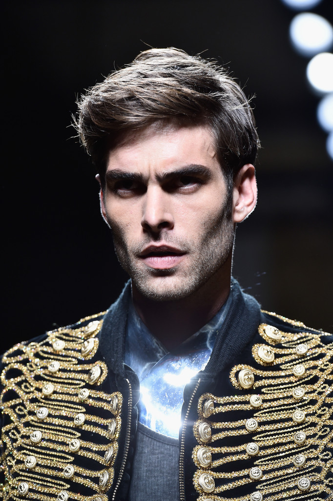 BalmainRunwayParisFashionWeekMenswearKe4RpDls1VPx