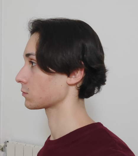 1639927896895