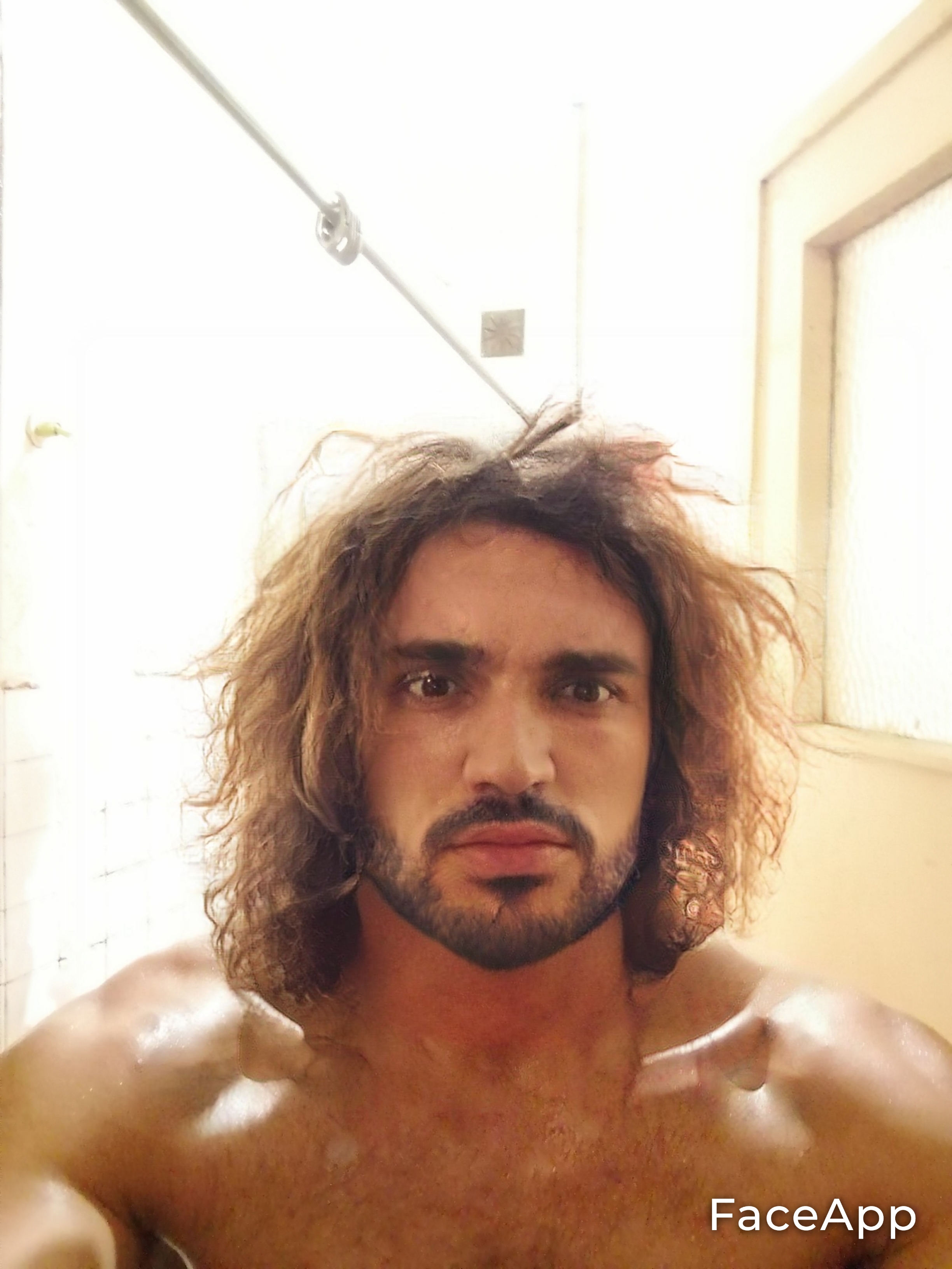 FaceApp 1640018635738
