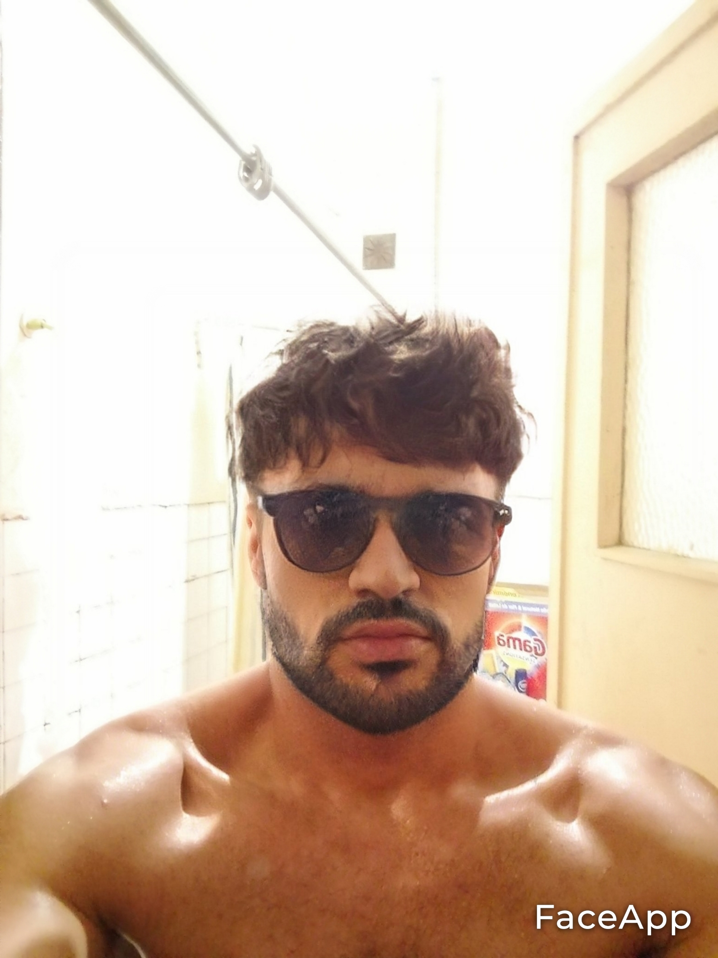 FaceApp 1640018879044