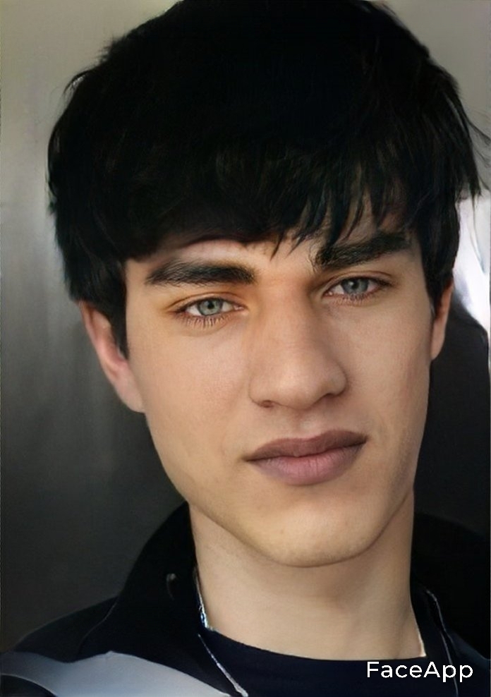 FaceApp 1640183555282