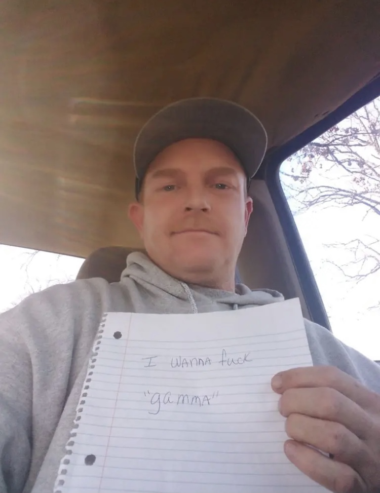 1640293886679