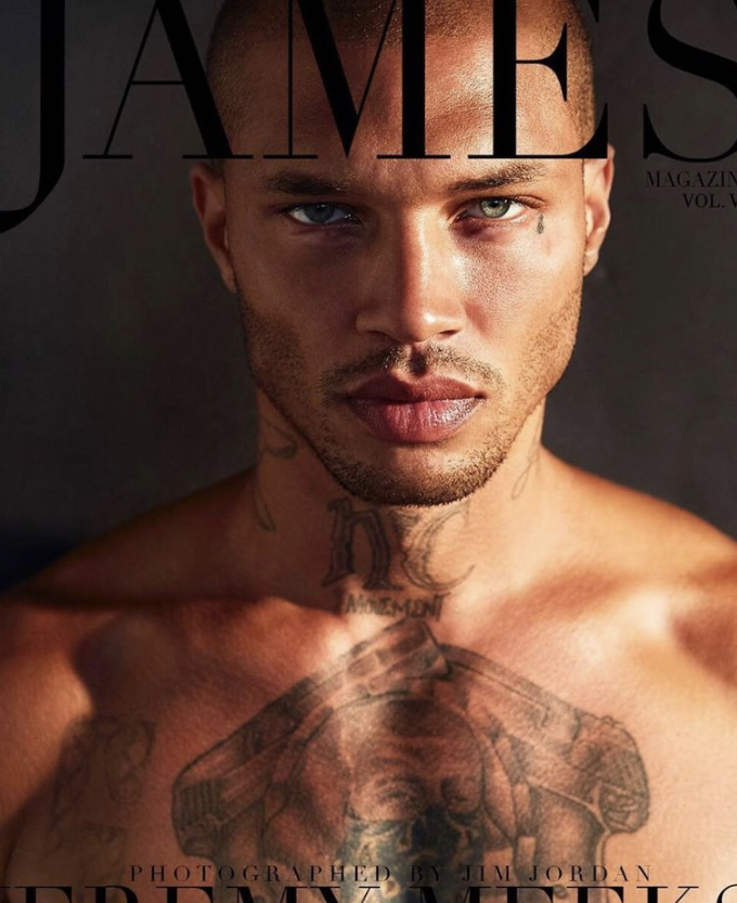 C6365569 B430 40B4 9852 2EF2CEF339B5